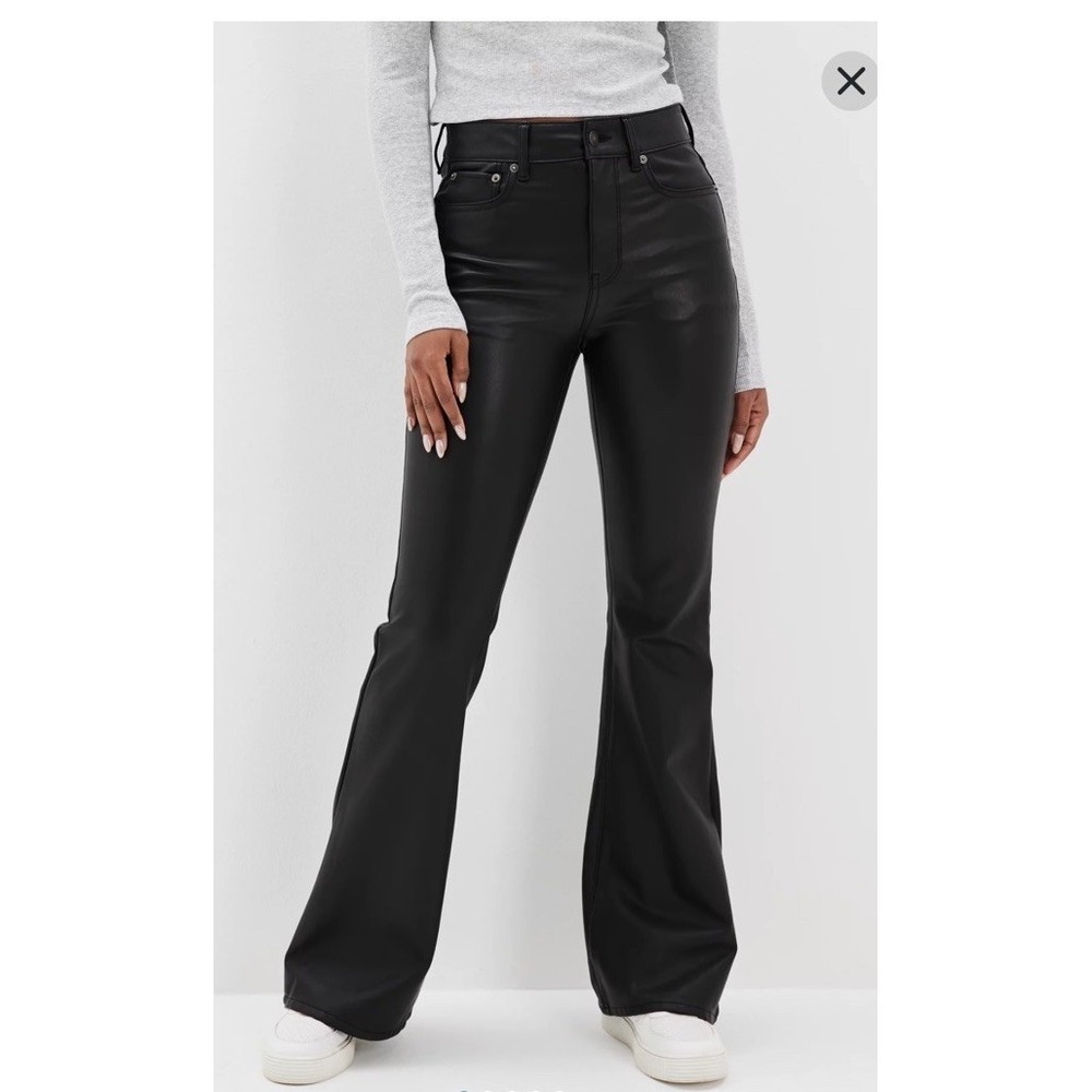 American Eagle women's pants‎ Super High-Waisted Vegan Leather Flare Stretch 14